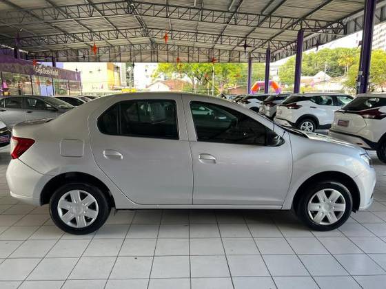 RENAULT LOGAN 1.0 12V SCE FLEX ZEN MANUAL RENAULT LOGAN 1.0 12V SCE FLEX ZEN MANUAL